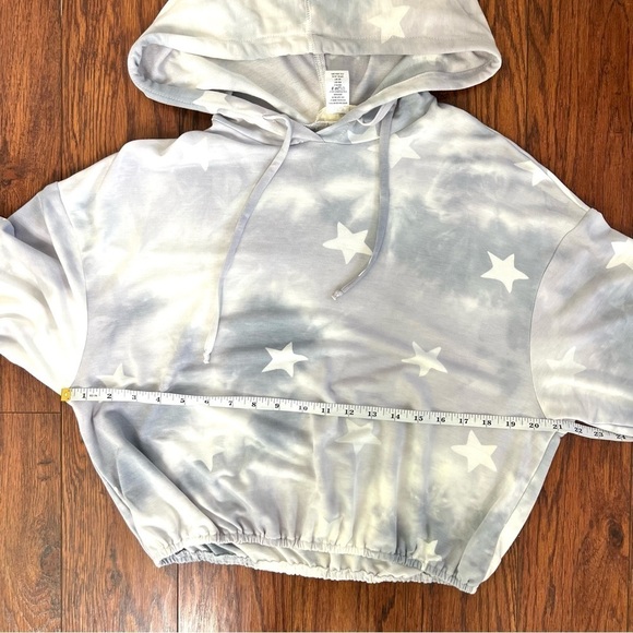 Altar’d State Pull Over Gray Grey Star Hooded Casual tie dye Sweatshirt Large - Picture 14 of 15